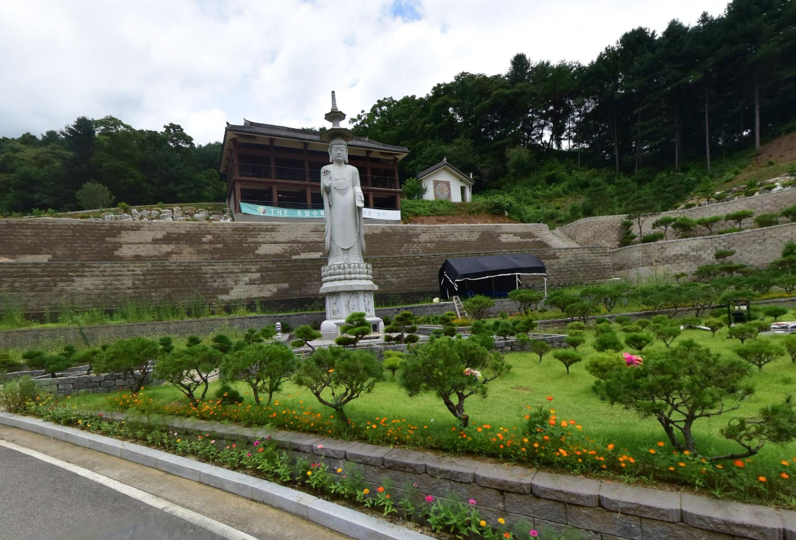 팔봉사 더유일추모공원 시설 사진