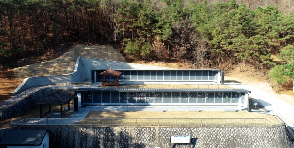 합천군공설봉안담 시설 사진
