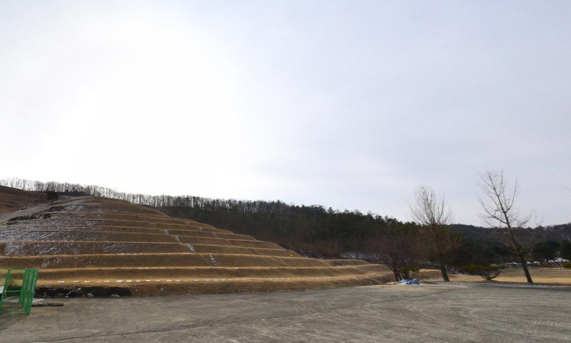 꽃동네 정진석센타(봉안당) 시설 사진