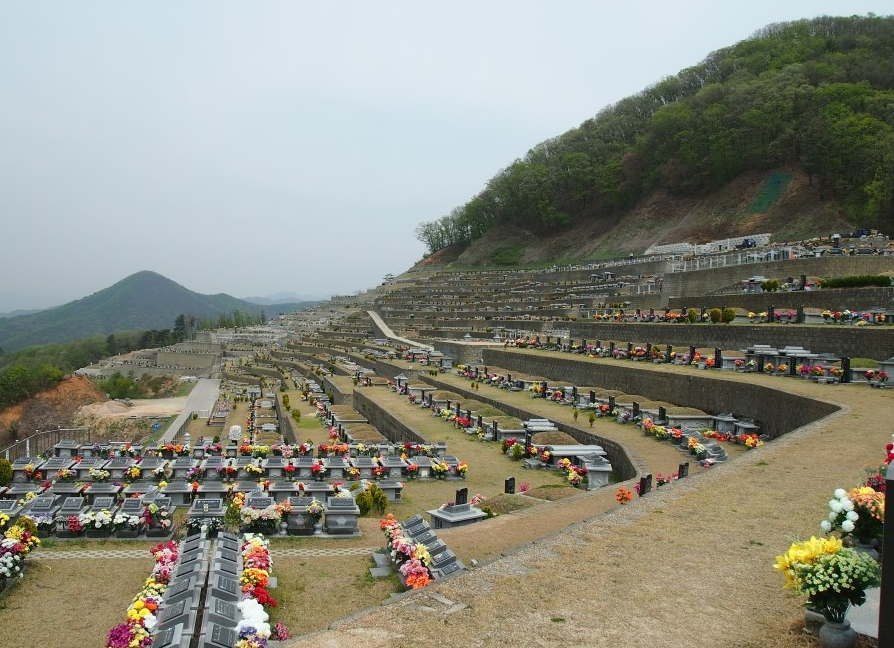 갑산공원묘원
